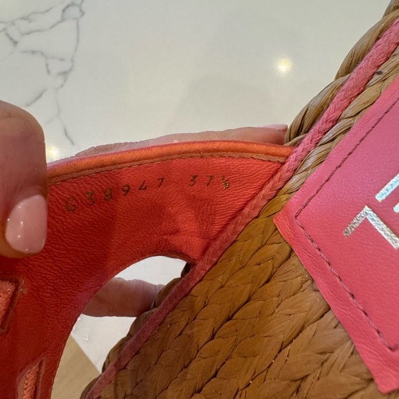 Chanel terry cloth pink sandals - Picture 7 of 7